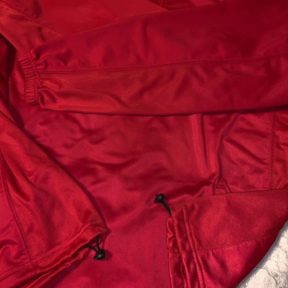 Men’s red pullover - Picture 2 of 4